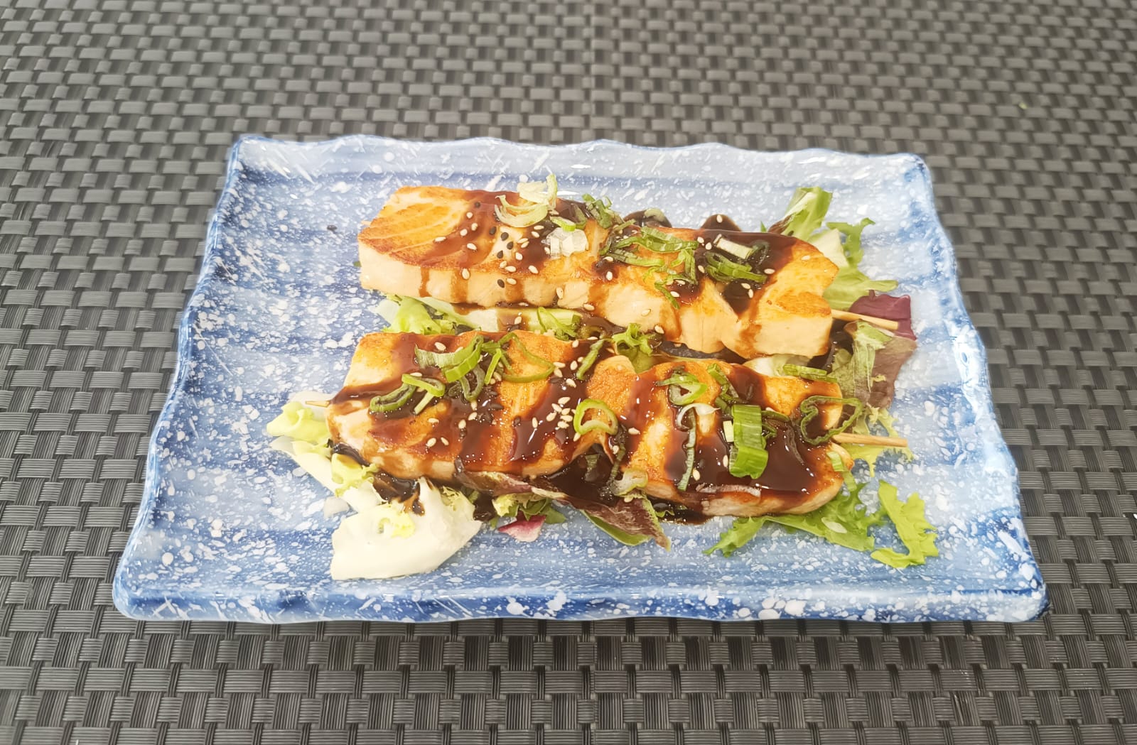 Yakitori de salmón x2